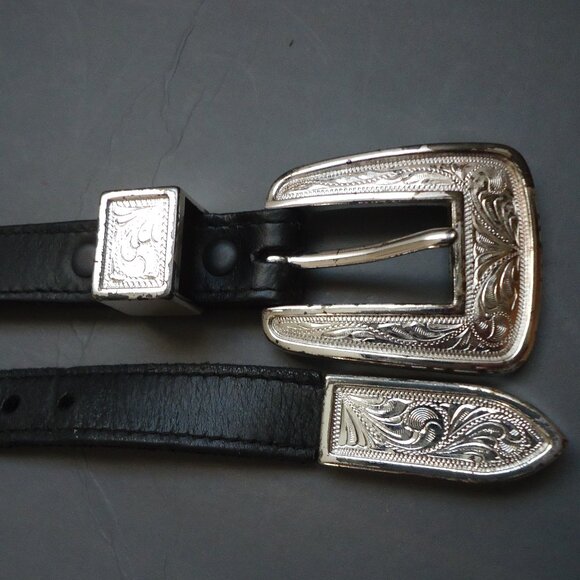 SIZE 28. Justice women\'s genuine leather metal braided belt. main image 13